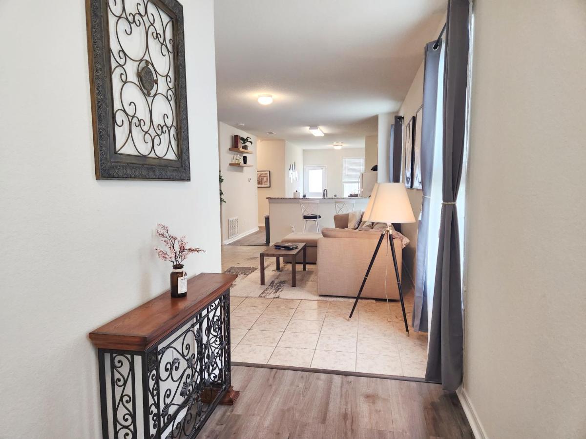 4 Bedroom Home Near Downtown Med Center Nrg Stadium Pearland Skyview Long By Ion Rentals Houston Extérieur photo