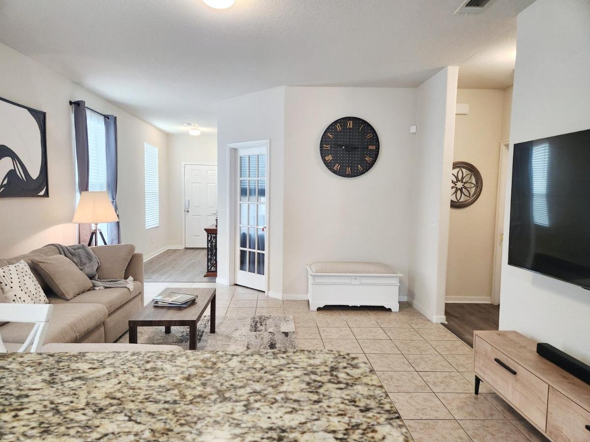 4 Bedroom Home Near Downtown Med Center Nrg Stadium Pearland Skyview Long By Ion Rentals Houston Extérieur photo