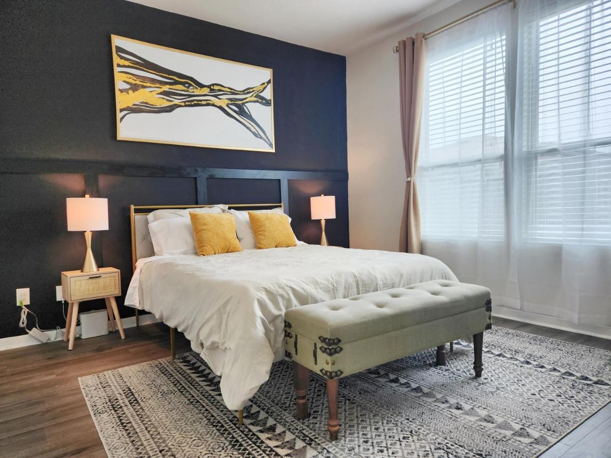 4 Bedroom Home Near Downtown Med Center Nrg Stadium Pearland Skyview Long By Ion Rentals Houston Extérieur photo