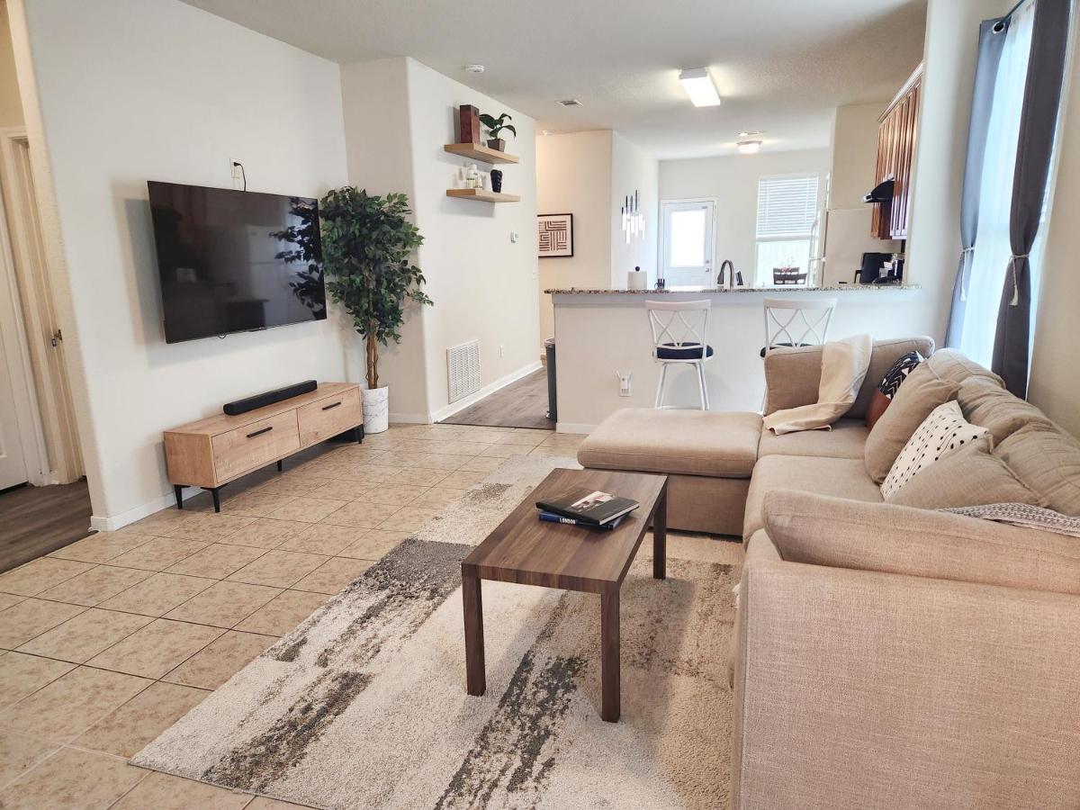 4 Bedroom Home Near Downtown Med Center Nrg Stadium Pearland Skyview Long By Ion Rentals Houston Extérieur photo