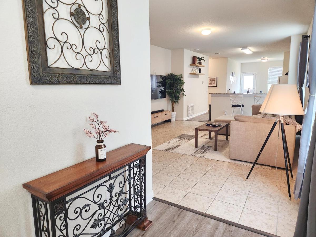 4 Bedroom Home Near Downtown Med Center Nrg Stadium Pearland Skyview Long By Ion Rentals Houston Extérieur photo