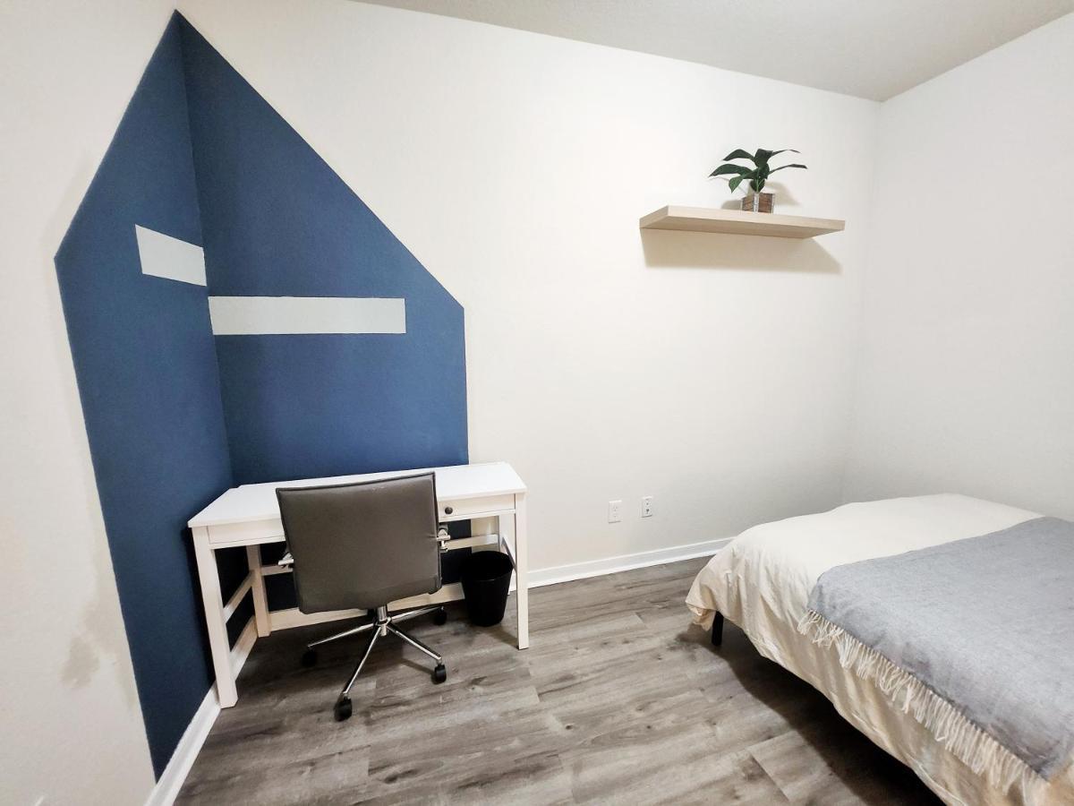 4 Bedroom Home Near Downtown Med Center Nrg Stadium Pearland Skyview Long By Ion Rentals Houston Extérieur photo